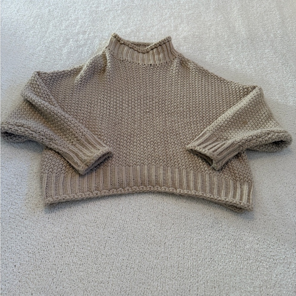 Stolen Hearts Chunky Knit Cropped Sweater S/M Beige Mock Neck